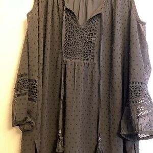 DR2 black cold shoulder Tunic Relaxed Embellished 3/4 Sleeve.